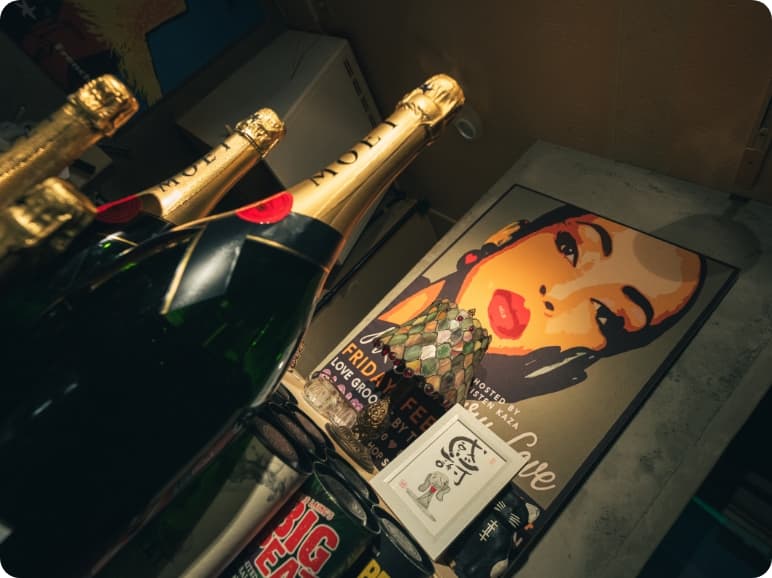 バースマイルライフのソファ席